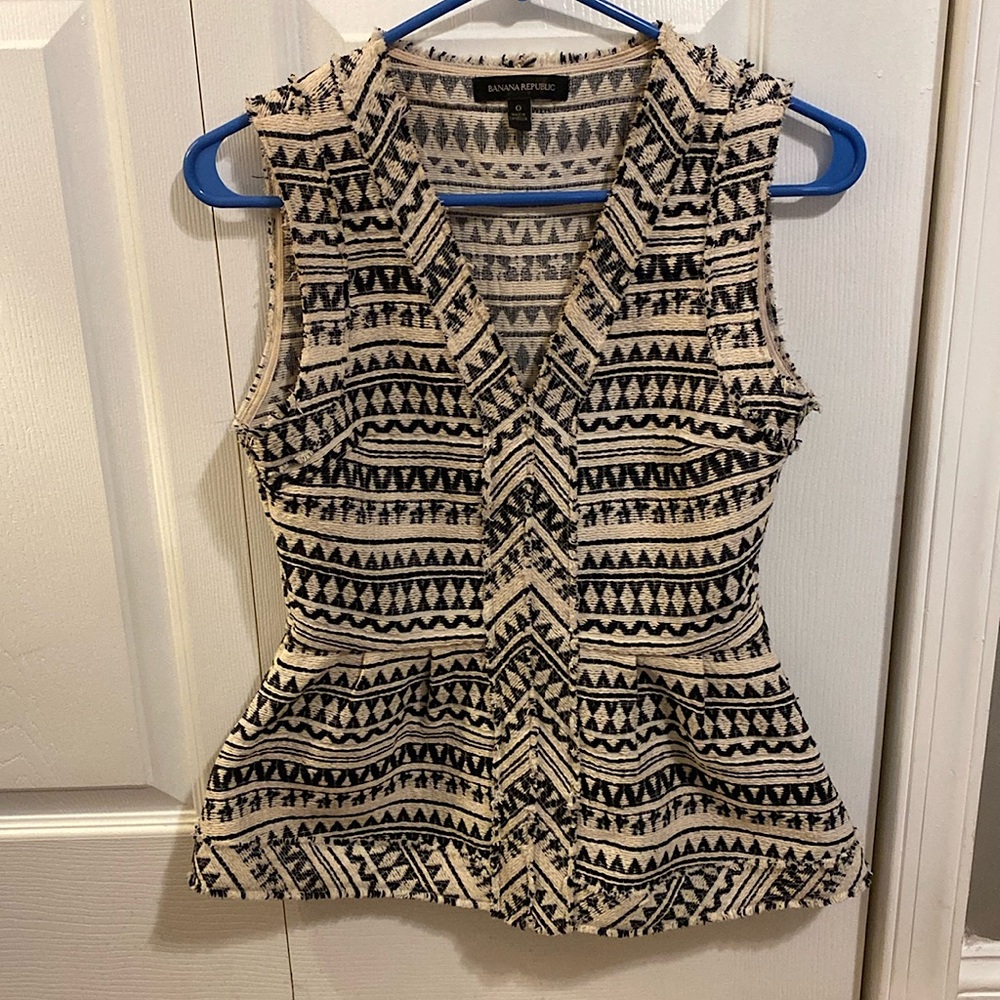 Banana Republic Tribal Woven Peplum Sleeveless Top - Picture 2 of 7